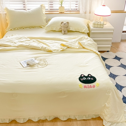 91家纺网 家纺一手货源 找家纺 宜家坊2024新款韩系花边ins风水洗棉夏被四件套 喵喵-米黄