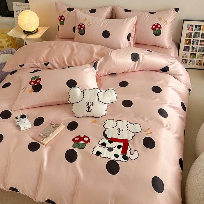 91家纺网 家纺一手货源 找家纺 优悦2024新款冰丝卡通贴布绣四件套 围巾狗-粉