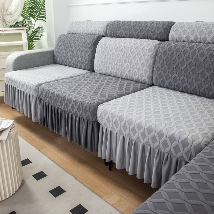 91家纺网 家纺一手货源 找家纺 千彤沙发垫 2024新款裙边款拉花绒菱形格系列沙发笠 深灰银灰组合