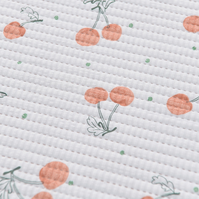 91家纺网 家纺一手货源 找家纺 圣楚家纺 2024新款A类泡泡棉夹棉床盖樱樱细语