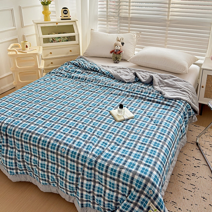 91家纺网 家纺一手货源 找家纺 亚龙工厂店 2024新款A类水洗棉无印风夏被 深蓝格子