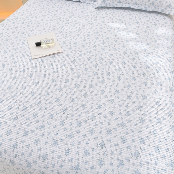 91家纺网 家纺一手货源 找家纺 圣楚家纺 2024新款A类泡泡棉夹棉床盖蓝色海洋