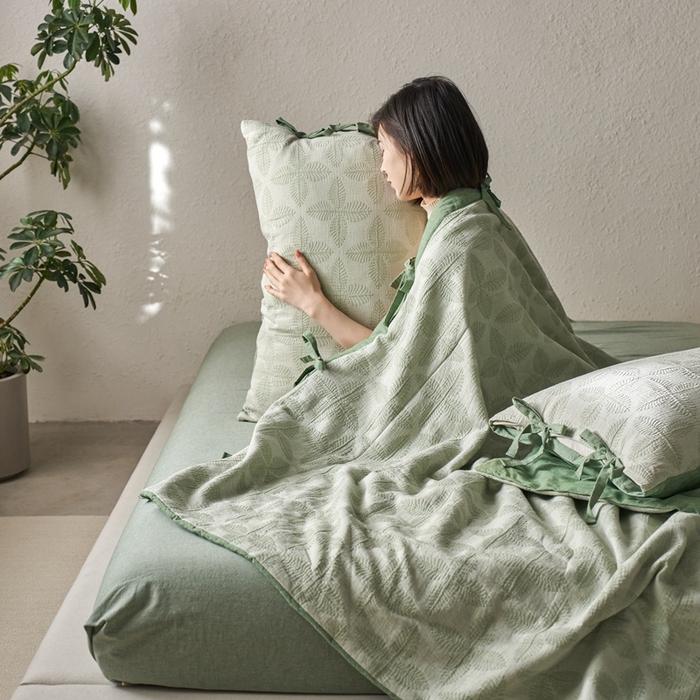 91家纺网 家纺一手货源 找家纺 安莱生活 2024新款双层纱色织提花四叶草夏被及夏被四件套系列 四叶草-绿