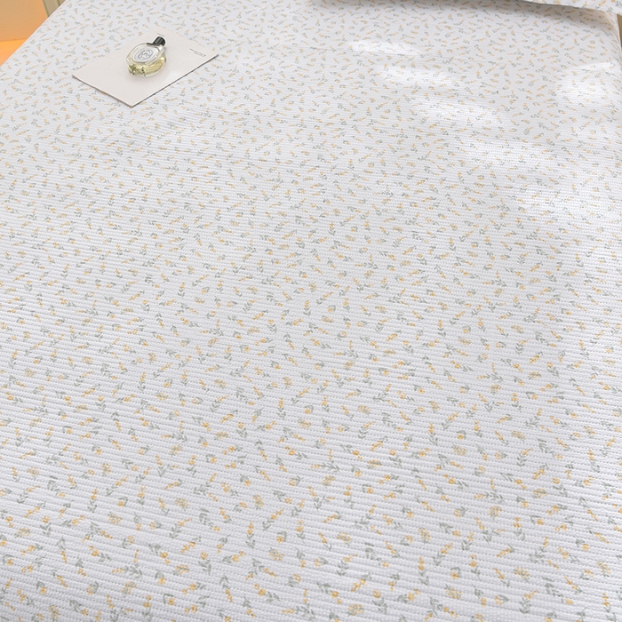 91家纺网 家纺一手货源 找家纺 圣楚家纺 2024新款A类泡泡棉夹棉床盖七里香