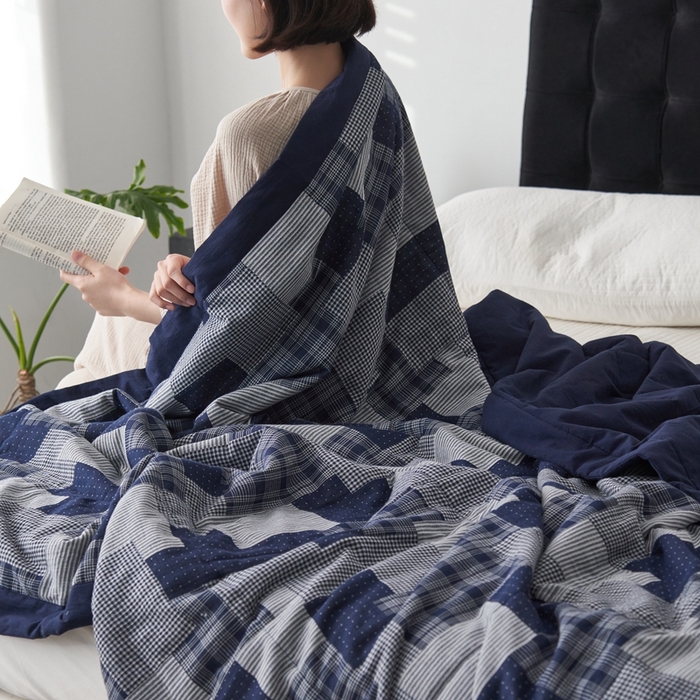 91家纺网 家纺一手货源 找家纺 安莱生活 2024新款双层纱拼布田园单夏被系列 拼布田园-藏青