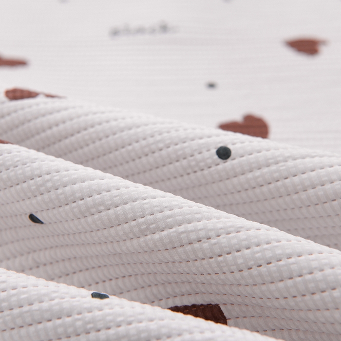 91家纺网 家纺一手货源 找家纺 圣楚家纺 2024新款A类泡泡棉夹棉床盖甜蜜心跳