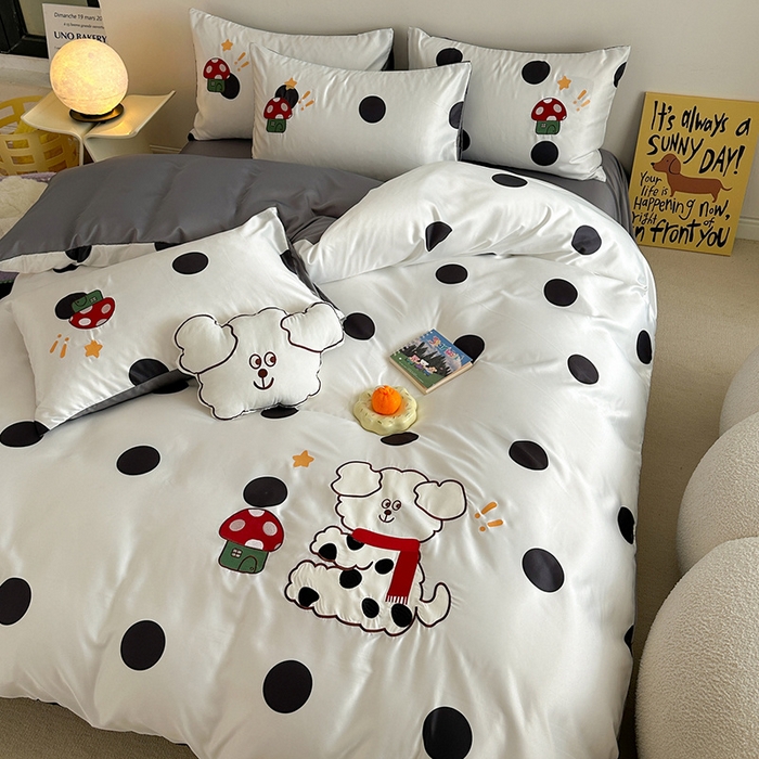 91家纺网 家纺一手货源 找家纺 优悦2024新款冰丝卡通贴布绣四件套 围巾狗-白