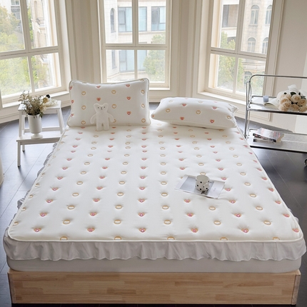 91家纺网 家纺一手货源 找家纺 （总）尊康家纺（原磊科） 2024新款奶昔棉小毛巾绣花边床笠