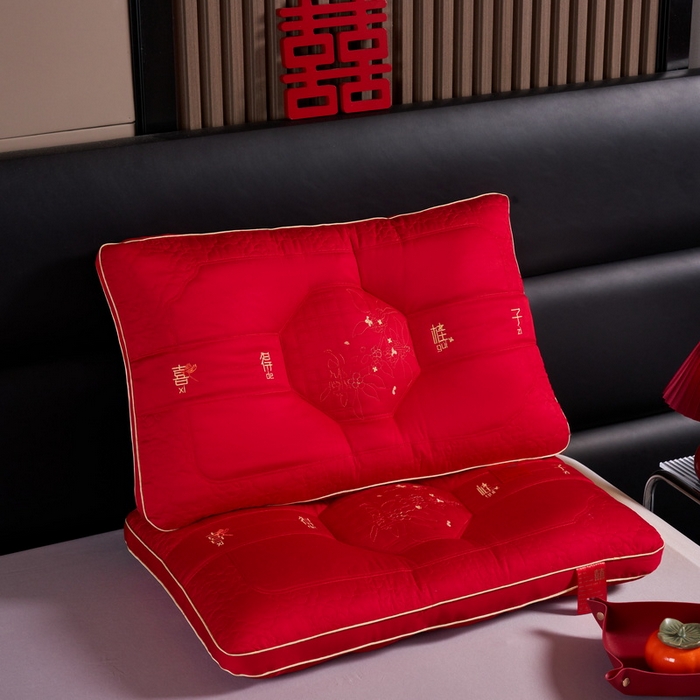 91家纺网 家纺一手货源 找家纺 贤内助 2024新款全棉婚庆羽丝枕保健枕枕头枕芯系列 喜得贵子 48*74cm/只