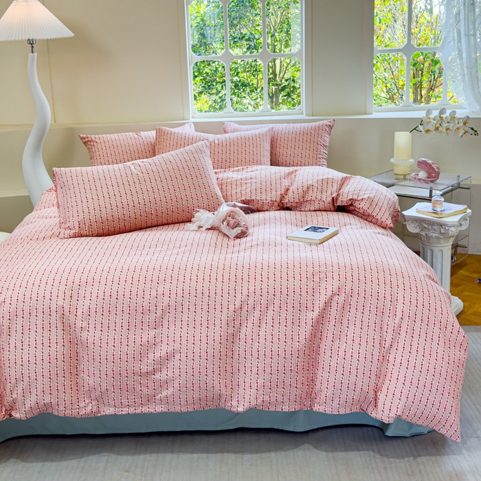 91家纺网 家纺一手货源 找家纺 感遇 2024新款全棉印花四件套 粉条小花