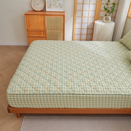 91家纺网 家纺一手货源 找家纺 居眠 2024新款全棉色织水洗棉格子夹棉床笠 夹棉款-都灵-绿