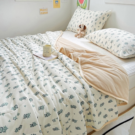 柒月2024新款华夫格小清新卡通印花夏被 小果子-