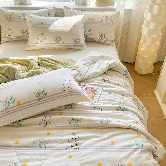 91家纺网 家纺一手货源 找家纺 慕尚家纺2025新款双层纱水洗夏被子被芯 粉黛小兔