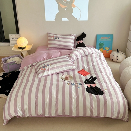 91家纺网 家纺一手货源 找家纺 优悦2024新款冰丝卡通贴布绣四件套 小黑兔