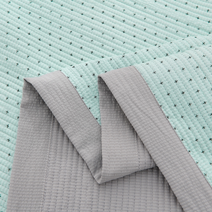 91家纺网 家纺一手货源 找家纺 圣楚家纺 2024新款A类泡泡棉夹棉床盖静谧夜曲