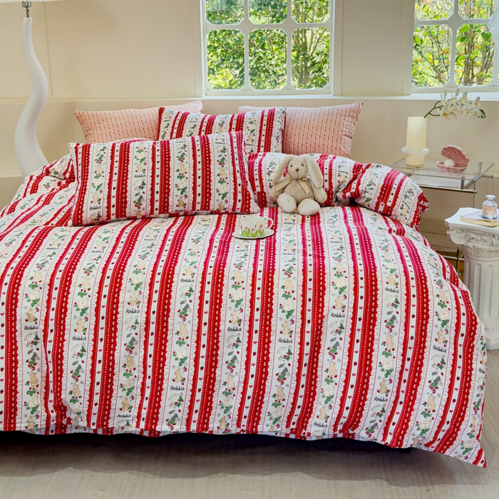 91家纺网 家纺一手货源 找家纺 感遇 2024新款全棉印花四件套 草莓小兔