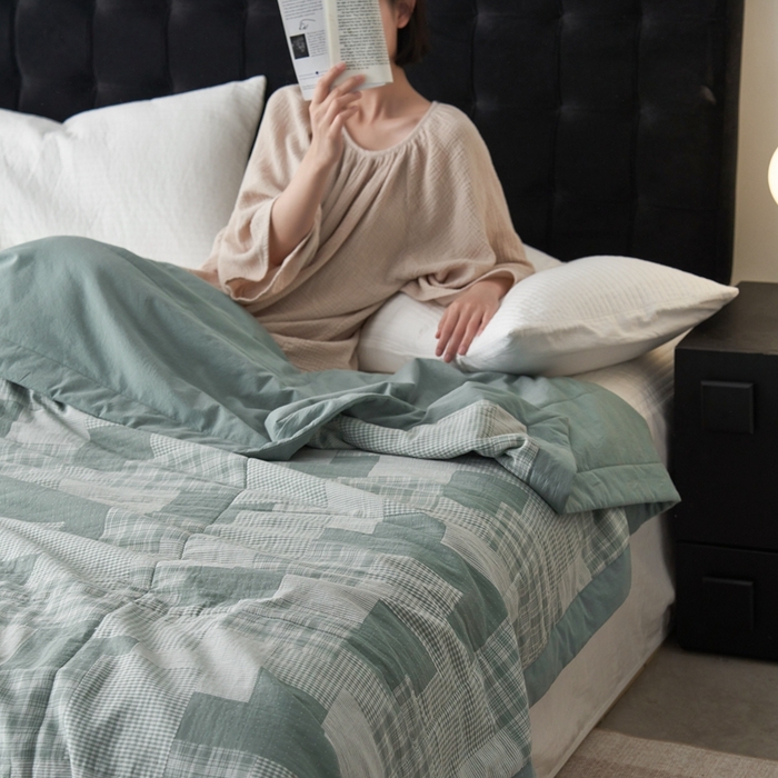 91家纺网 家纺一手货源 找家纺 安莱生活 2024新款双层纱拼布田园单夏被系列 拼布田园-灰绿