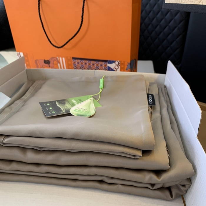 91家纺网 家纺一手货源 找家纺 莱豫家纺 2024新款80支莱赛尔天丝纯色双拼四件套 漫步云端棕