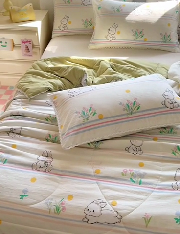 91家纺网 家纺一手货源 找家纺 慕尚家纺2025新款双层纱水洗夏被子被芯 粉黛小兔