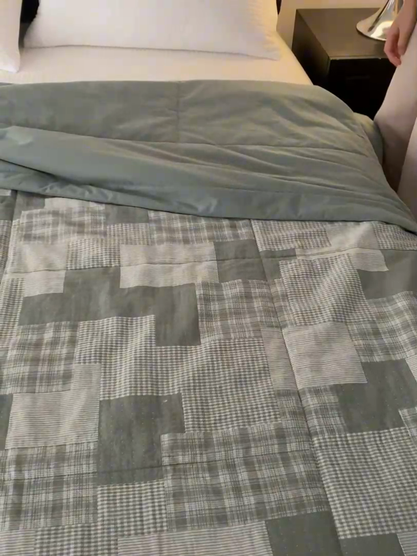 91家纺网 家纺一手货源 找家纺 安莱生活 2024新款双层纱拼布田园单夏被系列 拼布田园-灰绿