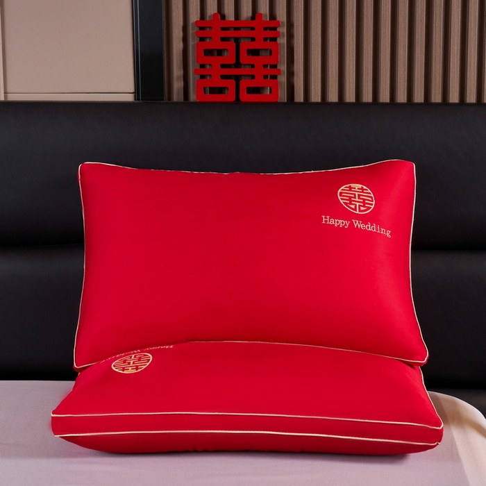 91家纺网 家纺一手货源 找家纺 贤内助 2024新款全棉婚庆羽丝枕保健枕枕头枕芯系列 简爱 48*74cm/只