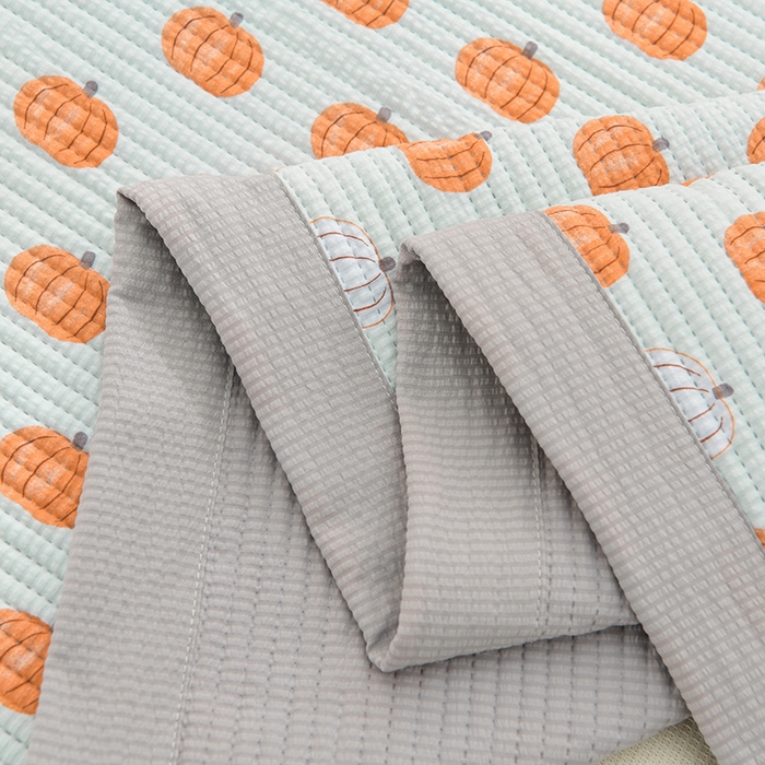 91家纺网 家纺一手货源 找家纺 圣楚家纺 2024新款A类泡泡棉夹棉床盖幸运南瓜