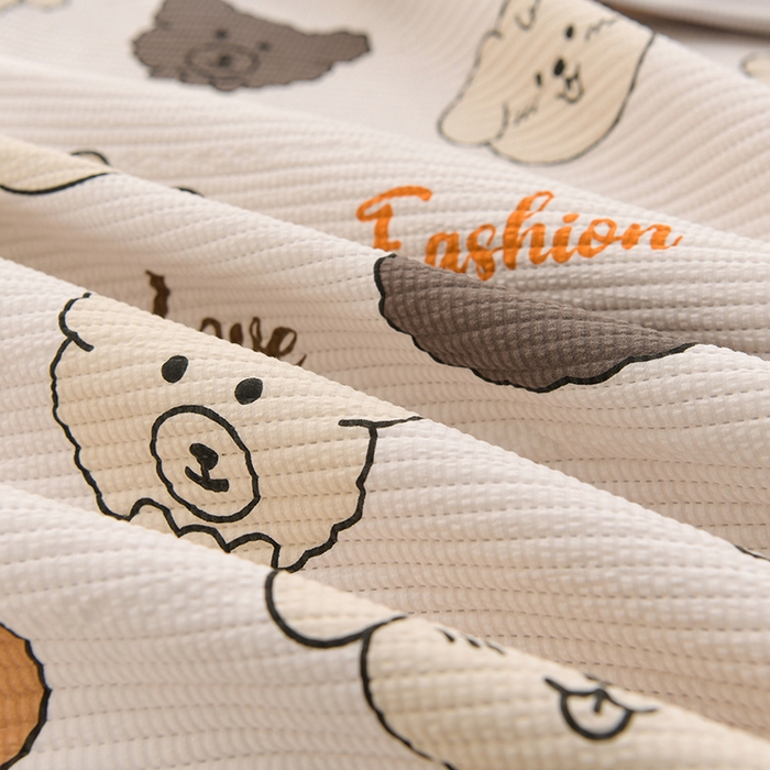 91家纺网 家纺一手货源 找家纺 圣楚家纺 2024新款A类泡泡棉夹棉床盖快乐每天