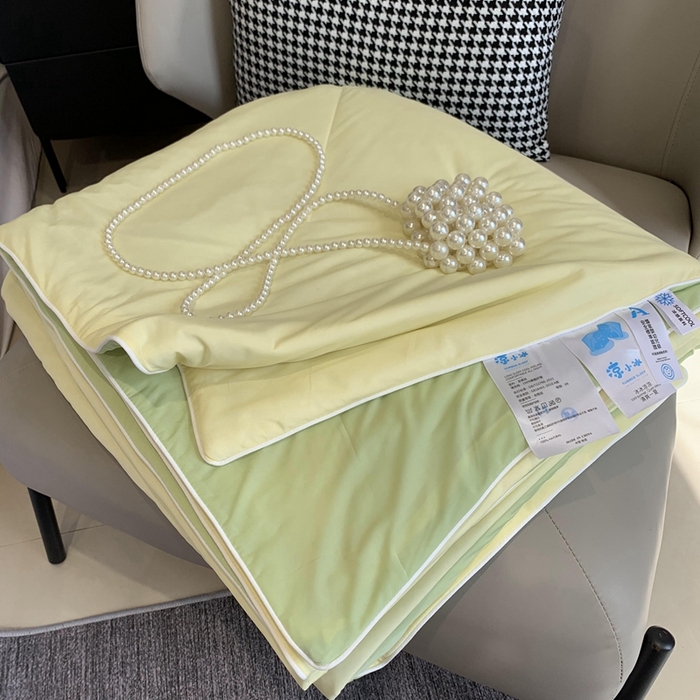 91家纺网 家纺一手货源 找家纺 莱豫家纺 2024新款小冰皮夏凉被锦纶氨纶面料空调夏被 百香果