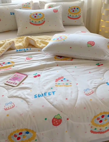 91家纺网 家纺一手货源 找家纺 慕尚家纺2025新款双层纱水洗夏被子被芯 可口蛋糕