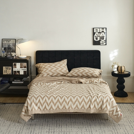 91家纺网 家纺一手货源 找家纺 （总）安莱生活 2024新款双层纱色织提花海澜夏被及四件套系列