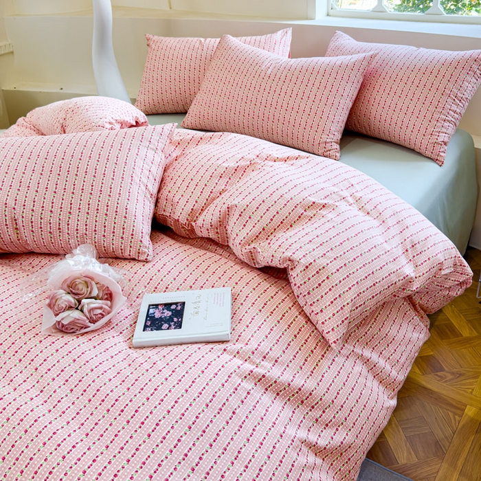 91家纺网 家纺一手货源 找家纺 感遇 2024新款全棉印花四件套 粉条小花