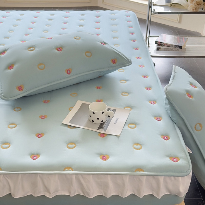 91家纺网 家纺一手货源 找家纺 尊康家纺（原磊科） 2024新款奶昔棉小毛巾绣花边床笠 小毛巾绣-翠绿