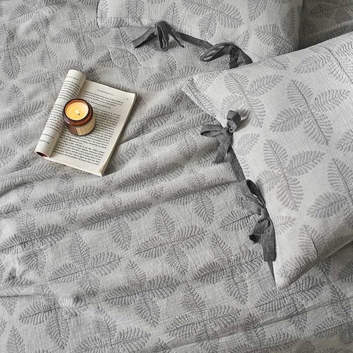 91家纺网 家纺一手货源 找家纺 （总）安莱生活 2024新款双层纱色织提花四叶草夏被及夏被四件套系列