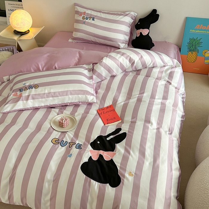 91家纺网 家纺一手货源 找家纺 优悦2024新款冰丝卡通贴布绣四件套 小黑兔