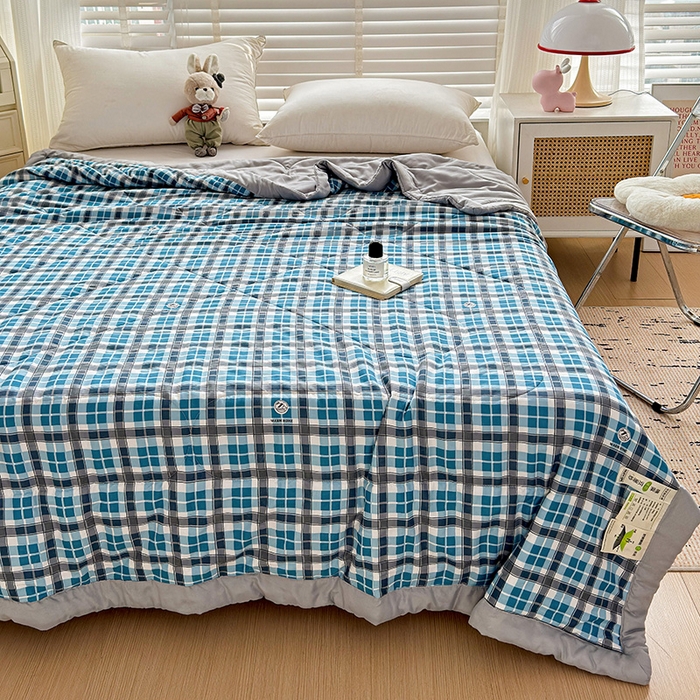 91家纺网 家纺一手货源 找家纺 亚龙工厂店 2024新款A类水洗棉无印风夏被 深蓝格子