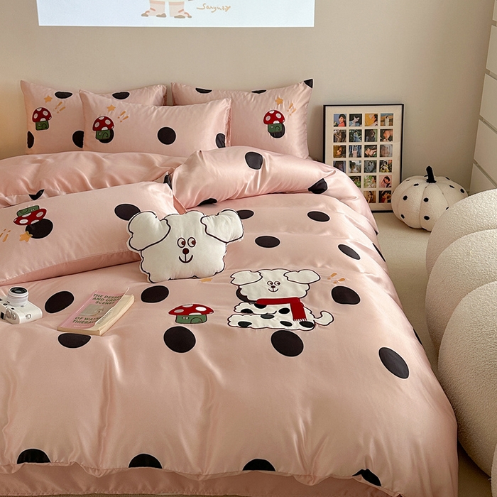 91家纺网 家纺一手货源 找家纺 优悦2024新款冰丝卡通贴布绣四件套 围巾狗-粉