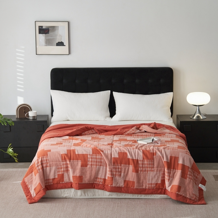 91家纺网 家纺一手货源 找家纺 安莱生活 2024新款双层纱拼布田园单夏被系列 拼布田园-橘红