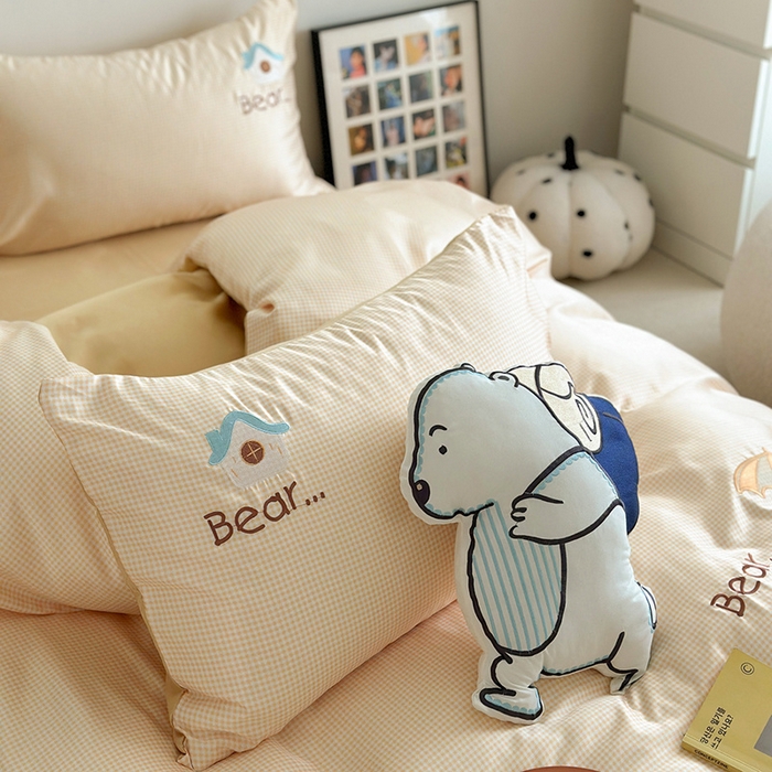 91家纺网 家纺一手货源 找家纺 优悦2024新款冰丝卡通贴布绣四件套 背包熊-黄