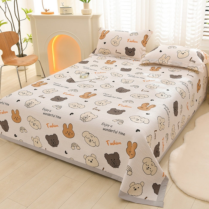 91家纺网 家纺一手货源 找家纺 圣楚家纺 2024新款A类泡泡棉夹棉床盖快乐每天