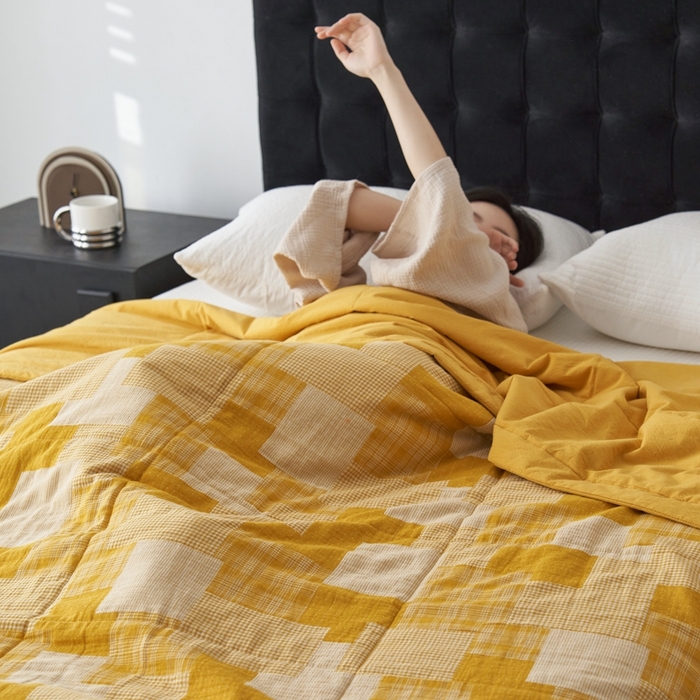 91家纺网 家纺一手货源 找家纺 安莱生活 2024新款双层纱拼布田园单夏被系列 拼布田园-姜黄