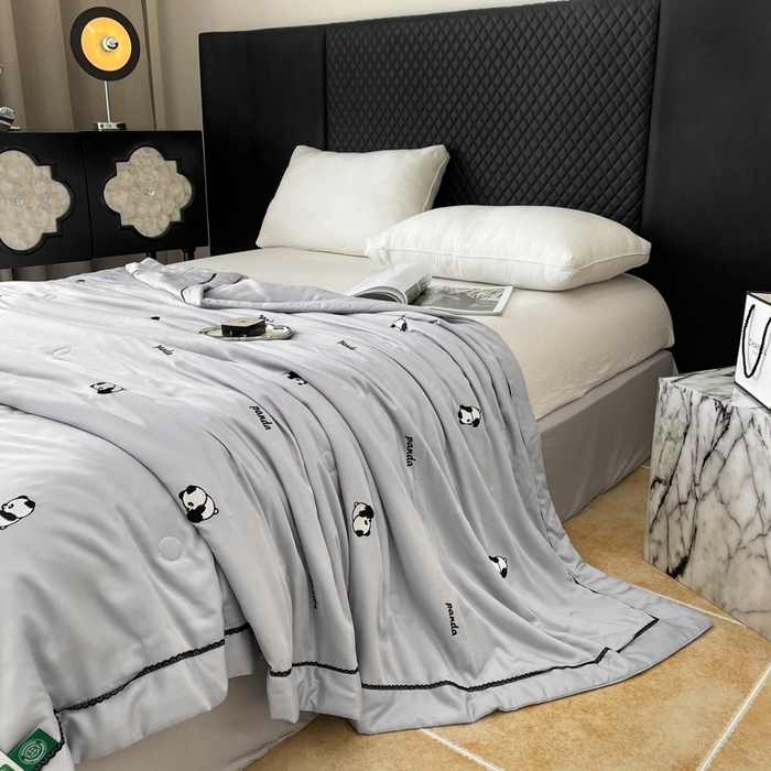 91家纺网 家纺一手货源 找家纺 被靠被 2024新款熊猫刺绣凉感莱赛尔夏被被子被芯 雅灰