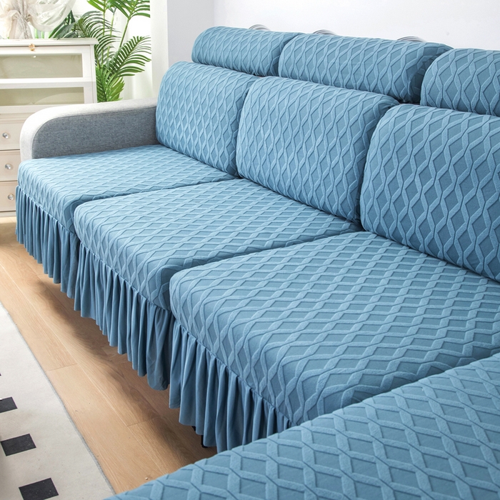 91家纺网 家纺一手货源 找家纺 千彤沙发垫 2024新款裙边款拉花绒菱形格系列沙发笠 水蓝