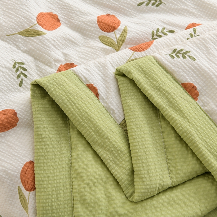 91家纺网 家纺一手货源 找家纺 圣楚家纺 2024新款清柔泡泡纱夏被 迷人花香