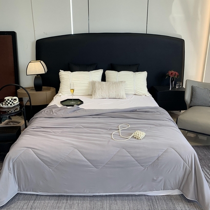 91家纺网 家纺一手货源 找家纺 （总）莱豫家纺 2024新款小冰皮夏凉被锦纶氨纶面料空调夏被