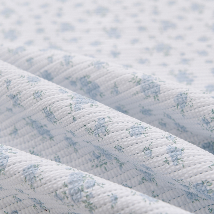 91家纺网 家纺一手货源 找家纺 圣楚家纺 2024新款A类泡泡棉夹棉床盖蓝色海洋