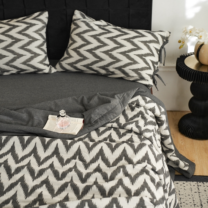 91家纺网 家纺一手货源 找家纺 （总）安莱生活 2024新款双层纱色织提花海澜夏被及四件套系列