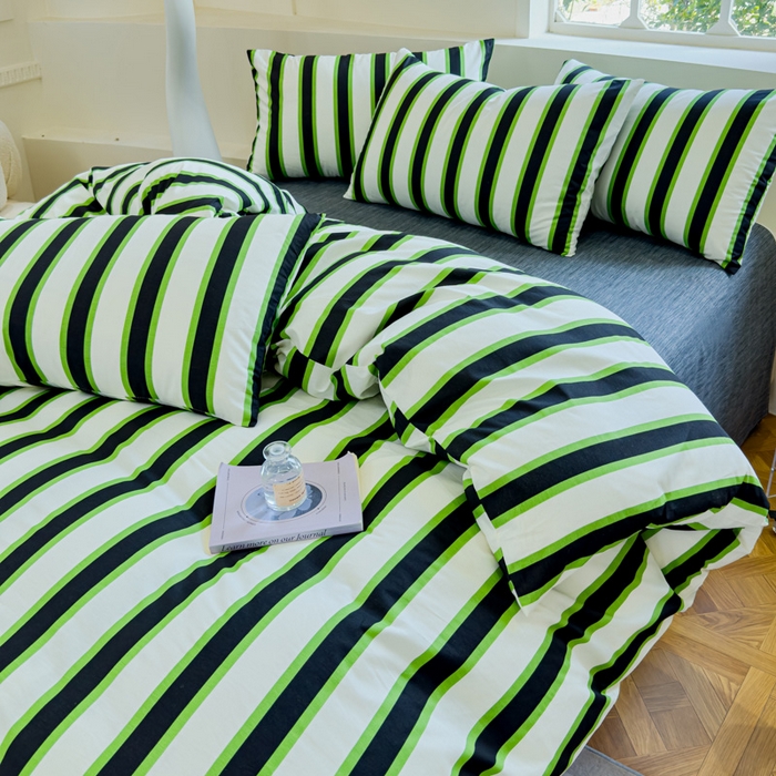 91家纺网 家纺一手货源 找家纺 感遇 2024新款全棉印花四件套 黑绿条纹