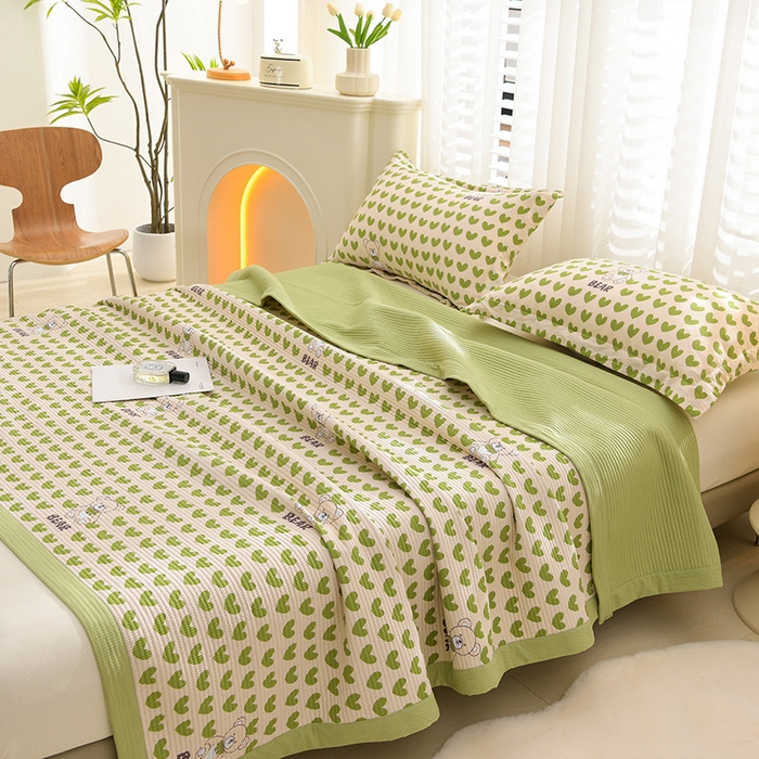 91家纺网 家纺一手货源 找家纺 圣楚家纺 2024新款A类泡泡棉夹棉床盖幸福暗号