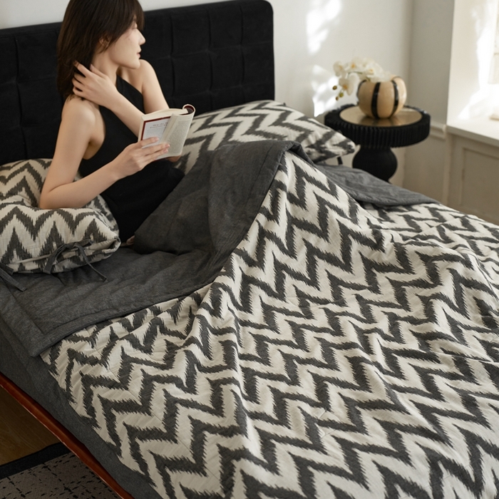 91家纺网 家纺一手货源 找家纺 （总）安莱生活 2024新款双层纱色织提花海澜夏被及四件套系列