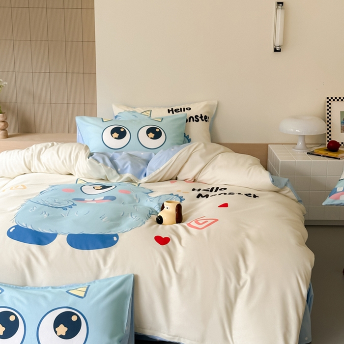 91家纺网 家纺一手货源 找家纺 曼之夏 2024新款40支高精密数码印花全棉四件套 独眼小怪